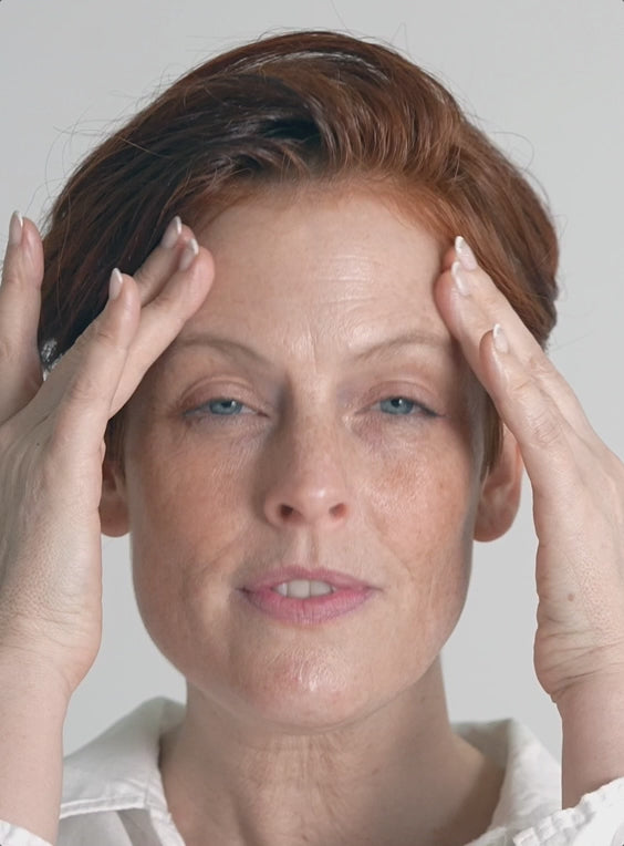 Carica video: Siero contorno occhi